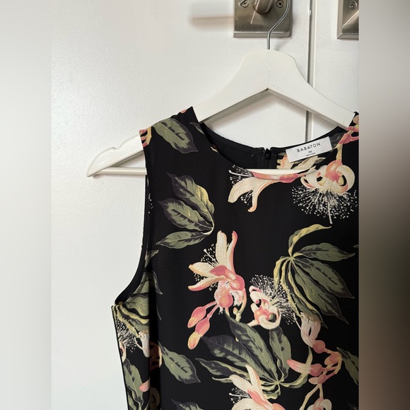 Aritzia Babaton black floral sleeveless top - Picture 3 of 5